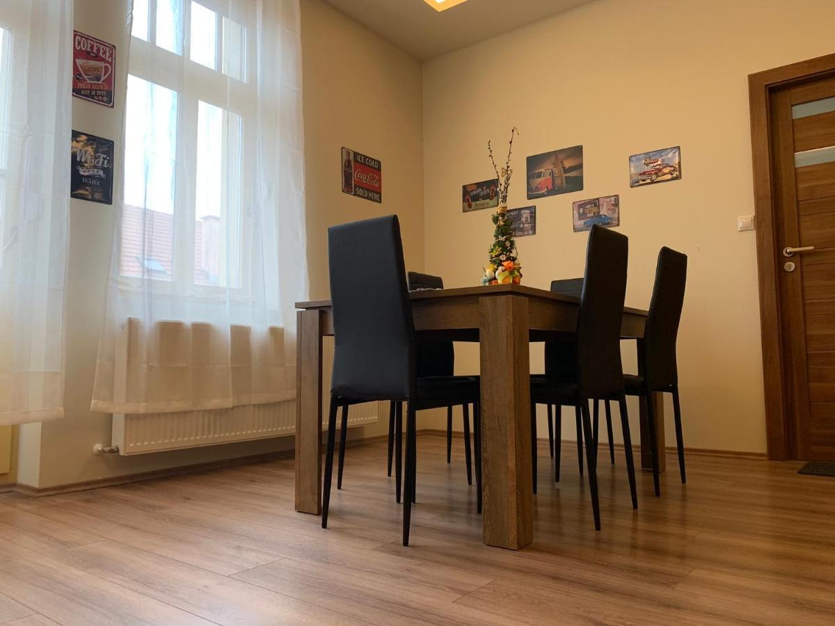 A Vendeghaz Hotell Miskolc Exteriör bild
