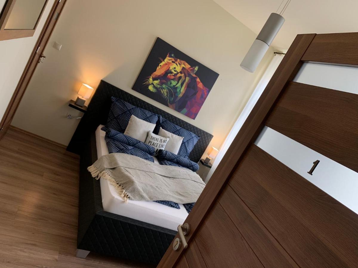 A Vendeghaz Hotell Miskolc Exteriör bild